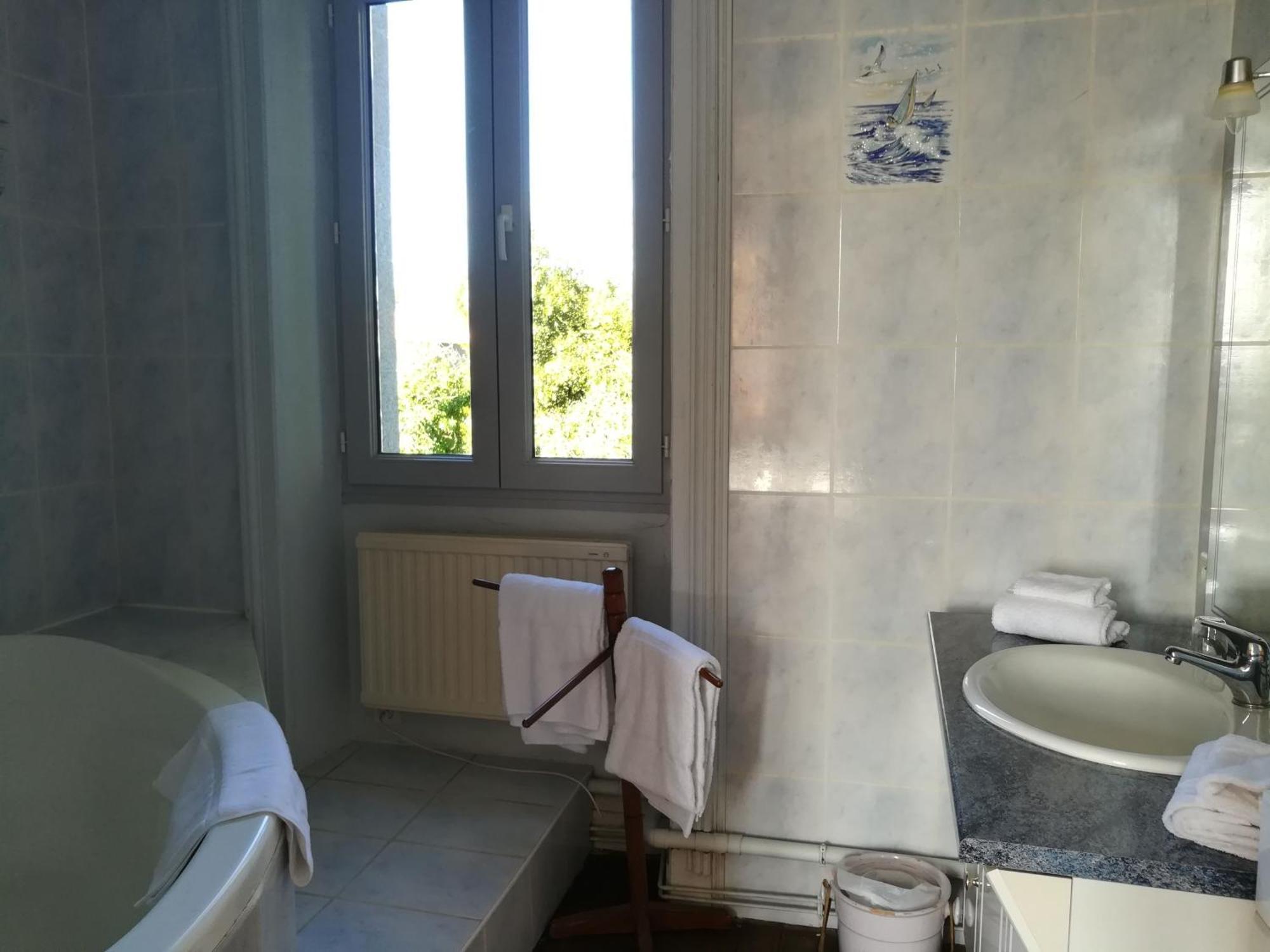 Chateau De Saint-Antoine Bonnac-la-Cote Ruang foto